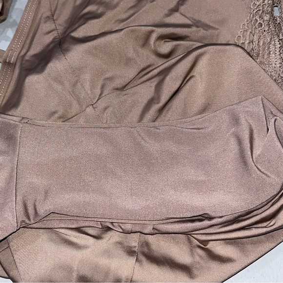 Laundry by Shelli Segal Tan Plunge Crochet Detail One Piece Swimsuit - Picture 4 of 8